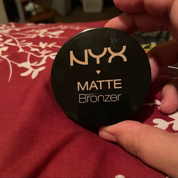 Nyx Matte Bronzer - Deep Tan - Picture 1 of 3